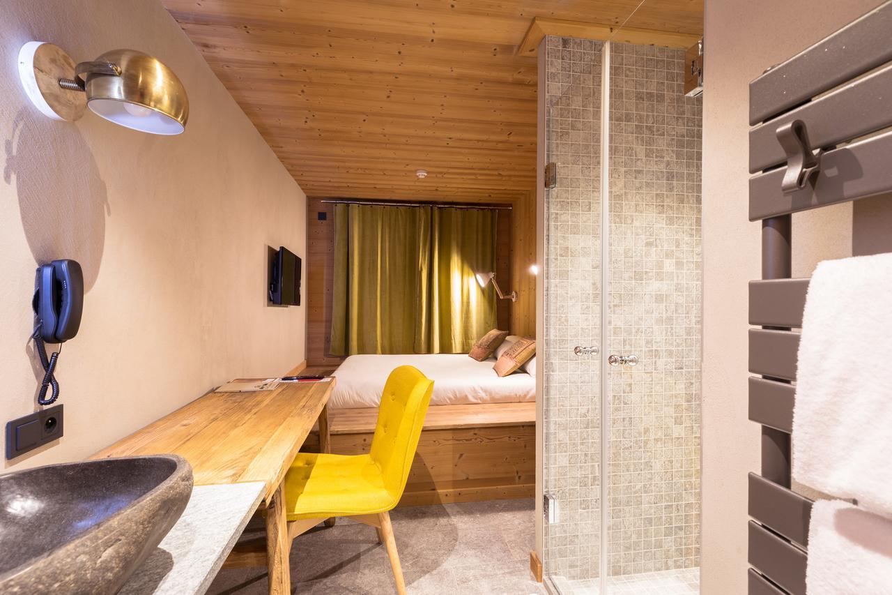 Les Cabanes De La Maison Rouge FRENCH ALPS Exteriör bild