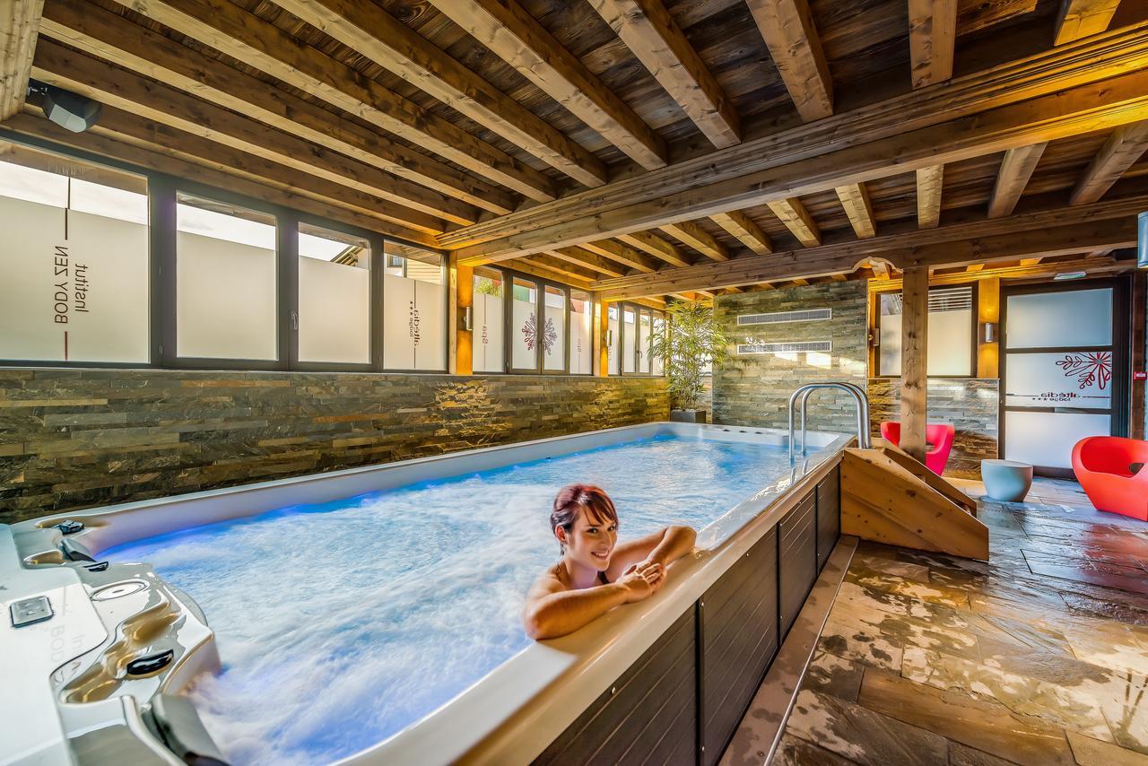 Les Cabanes De La Maison Rouge FRENCH ALPS Exteriör bild